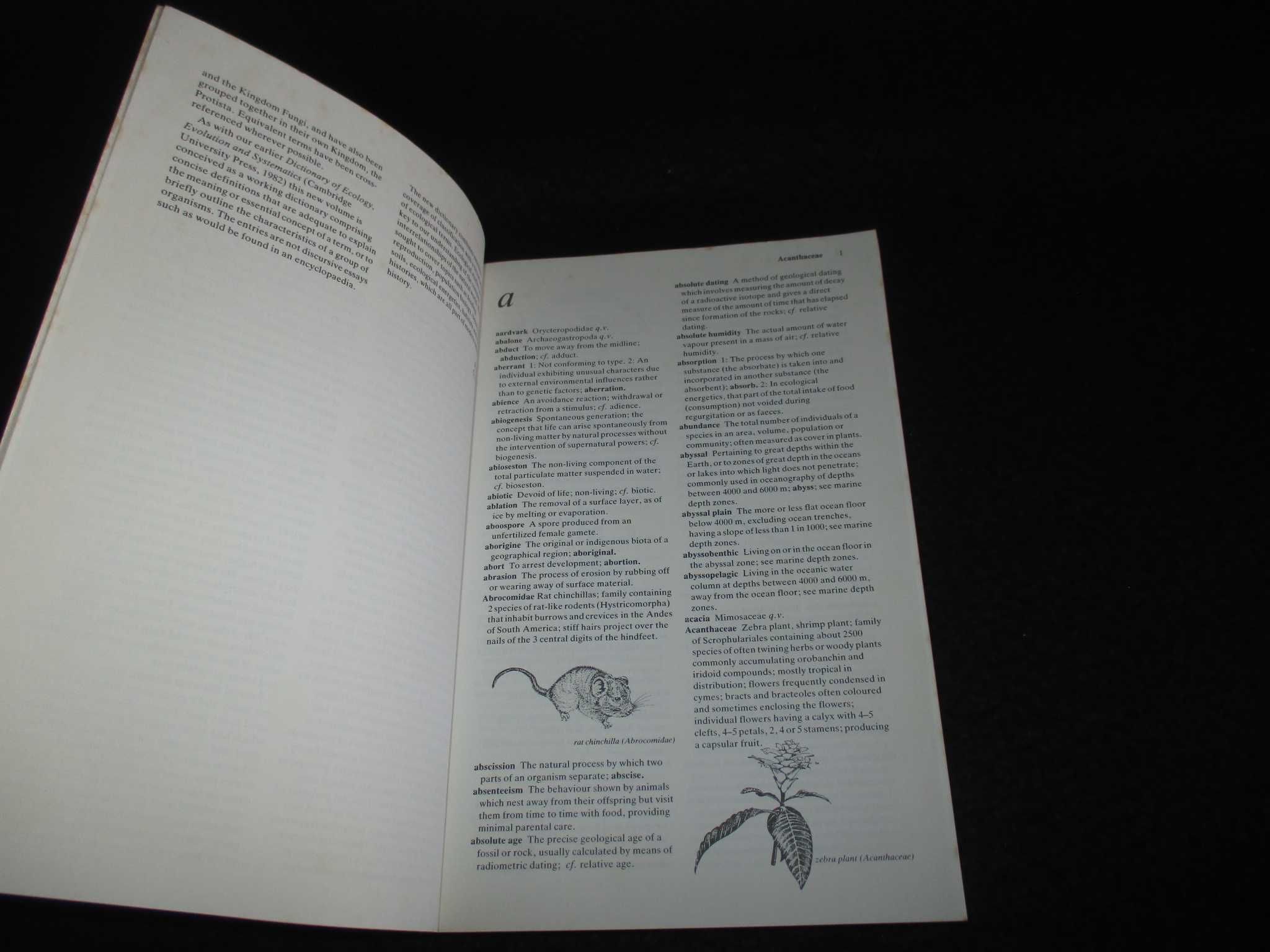 Livro The Cambridge Illustrated Dictionary of Natural History