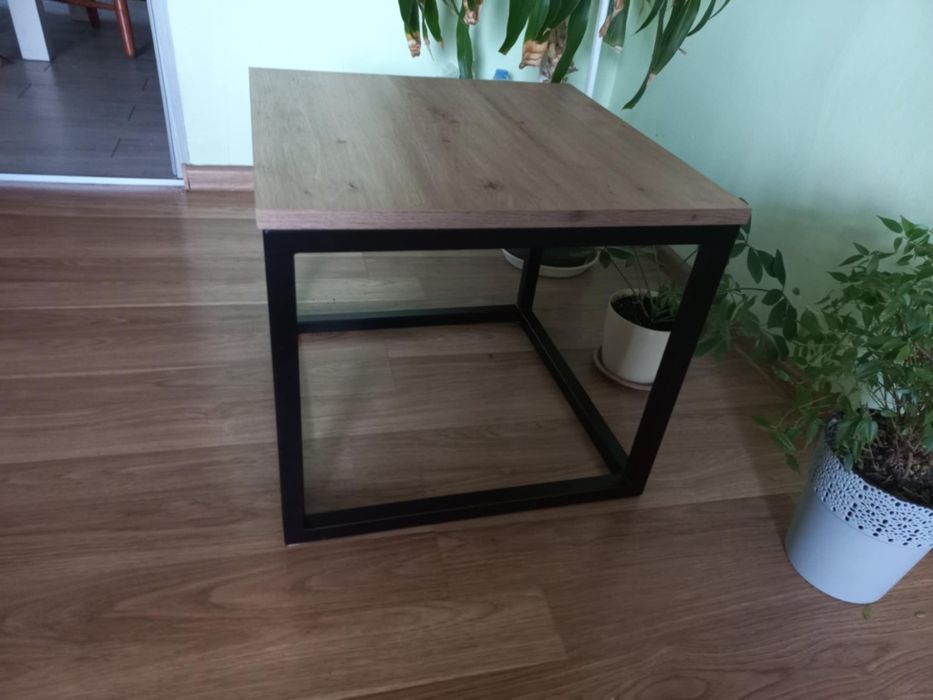 Sprzedam wykonam stolik kawowy pod wymiar i wzór klienta.