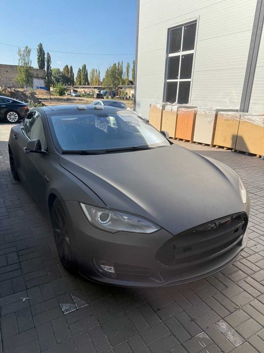 Розборка Tesla Model S 2012-2016рік з/ч в наявності, оригінал, б/у