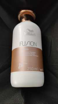 Wella Fusion Szampon intensywnie odbudowujący włosy zniszczone 250ml