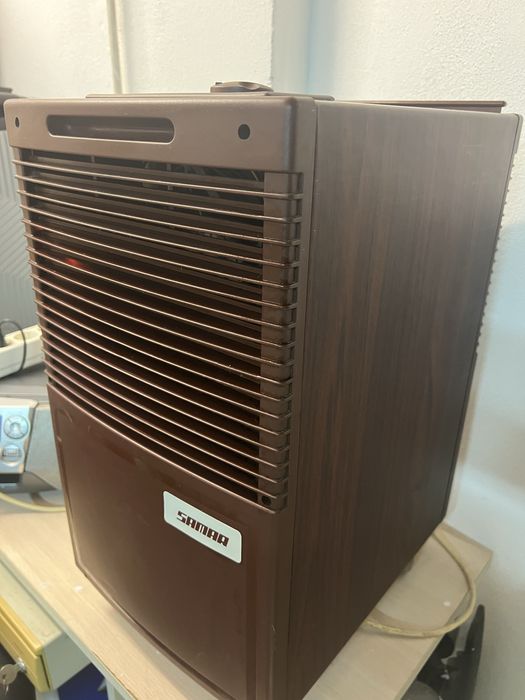 Desumificador pouco usado, a funcionar perfeitamente.