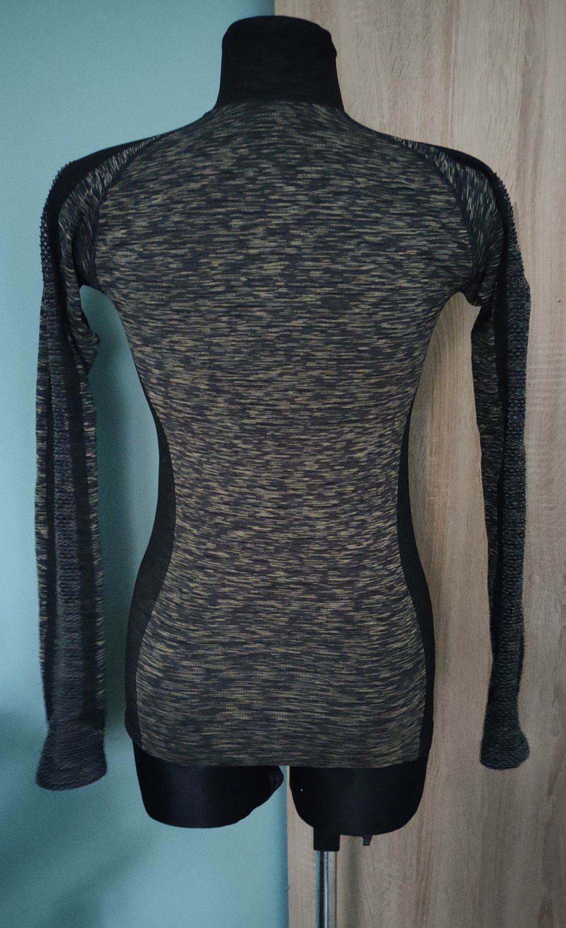 Bluzka sportowa.