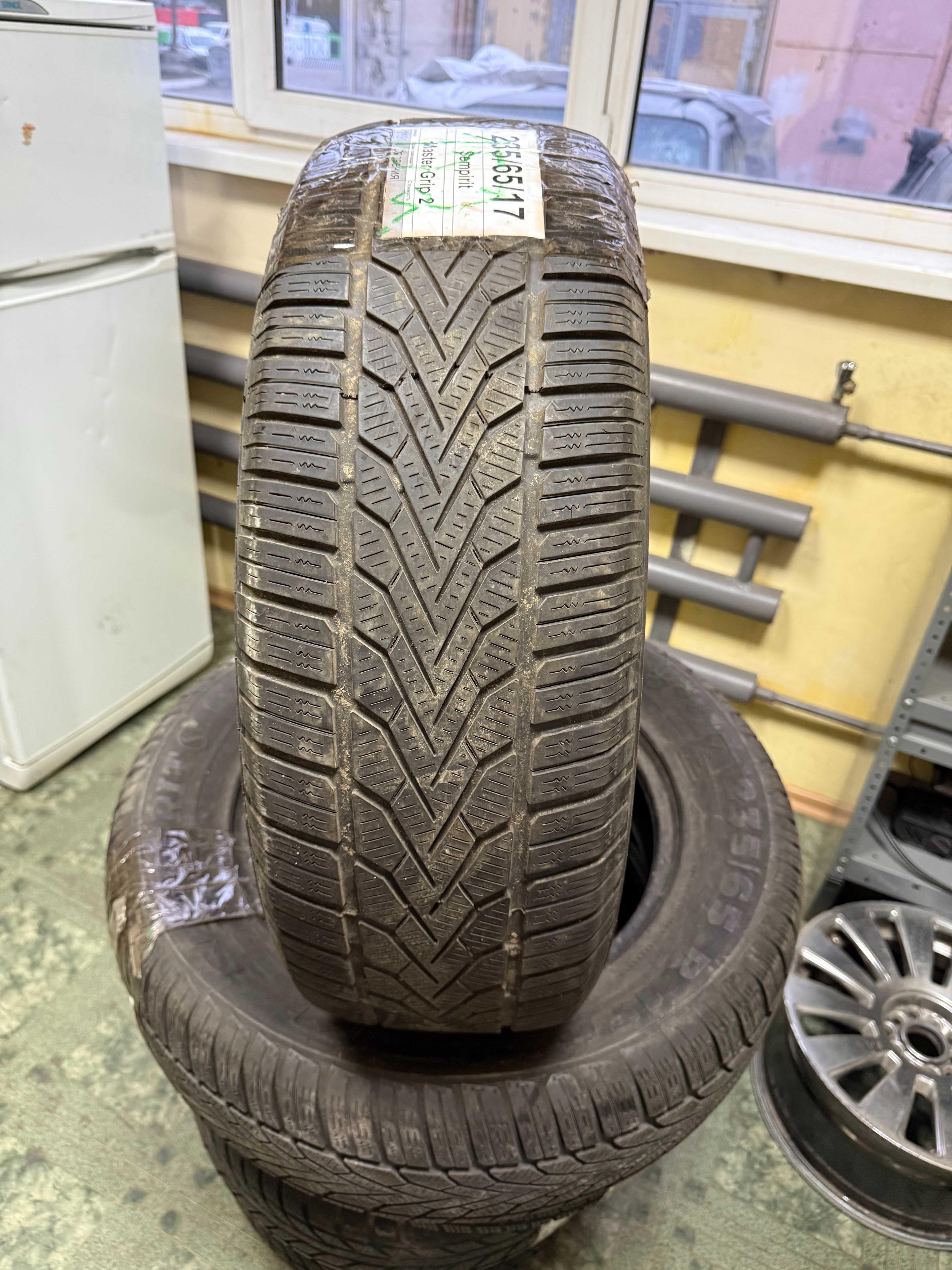 2шт  Semperit Speed-Grip 2 235/65/R17 всесезонка Пара Резина