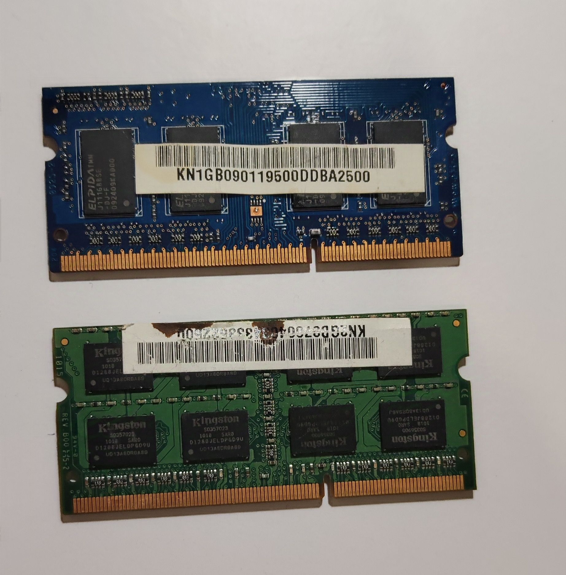DDR3 оперативна пам'ять для ноутбука Kingston 2GB Elpida 1GB