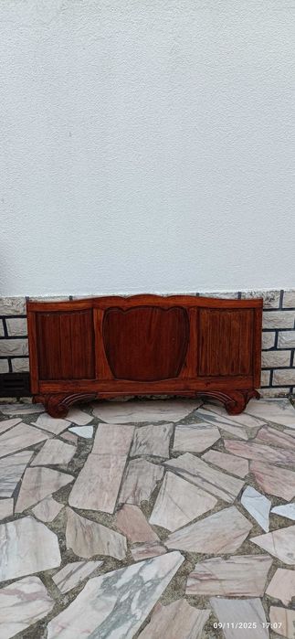 Cama de Madeira - Antiga