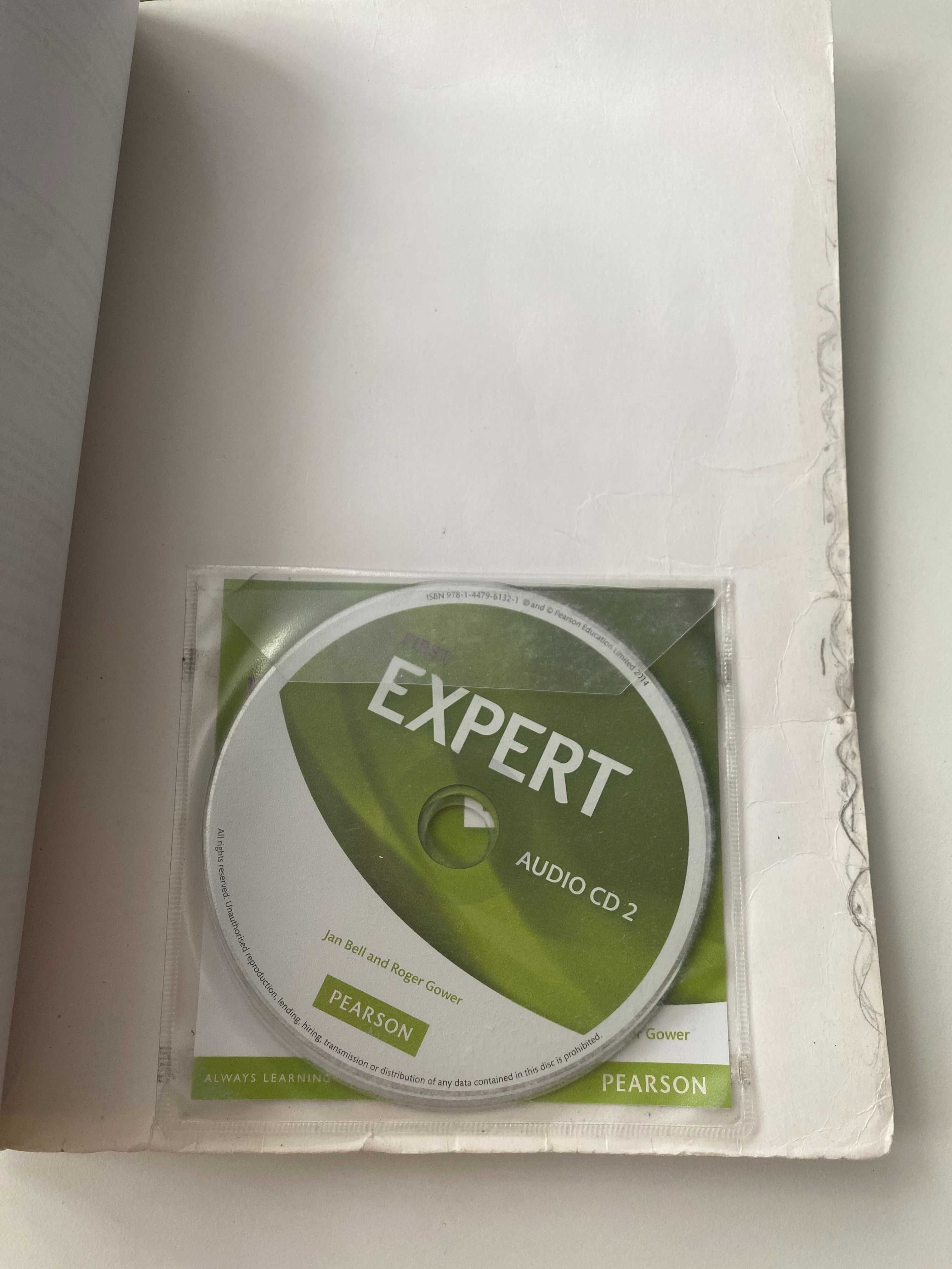 First Expert Coursebook i Student's resource book