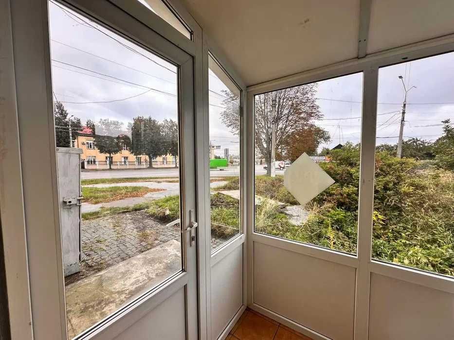 Продам комерційне приміщення