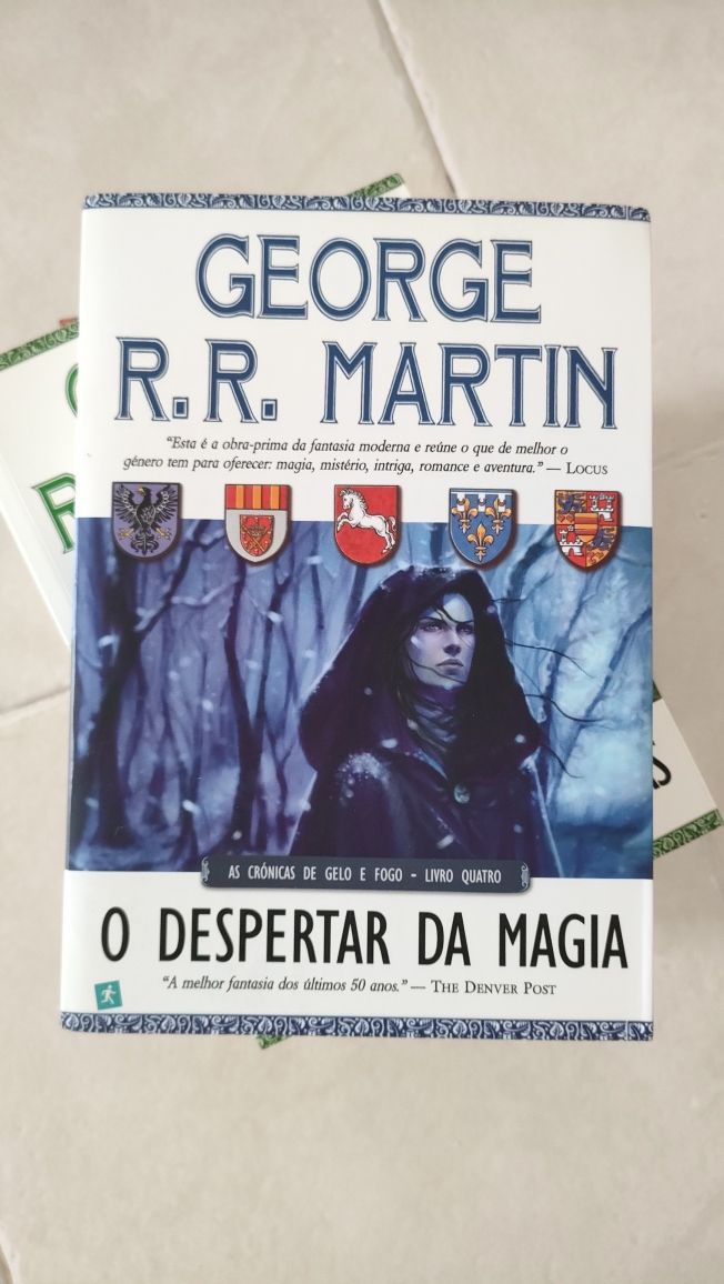 Coleção George R.R. Martin - As crónias de gelo e fogo 1 a 6