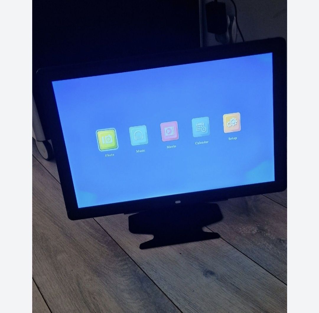 Monitor Beetronics 12HD5 – 12” Full HD | używany, sprawny
Na sprzedaż