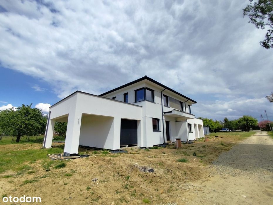 Nowy bliźniak w Krasnem-2 tarasy, spokojna okolica