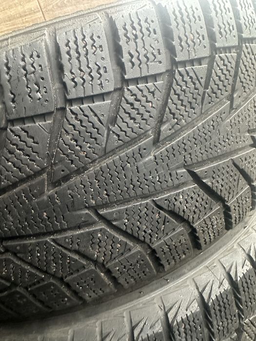 Продам резину з дисками зима 195 65 15