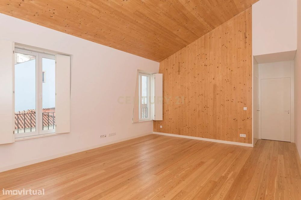 Apartamento T2 Novo em Campolide