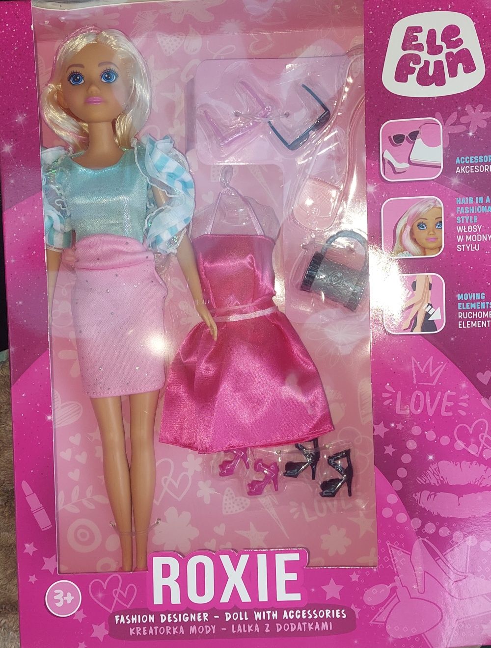 Śliczna lalka Barbie Roxy z dodatkami