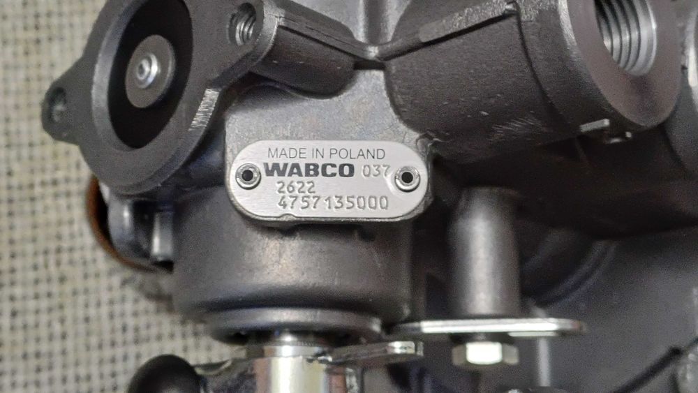 Клапан регулятор гальмівних сил WABCO 475 713 500 0