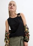 B.P.C top czarny z kółkiem w ramiączku r.48/50
