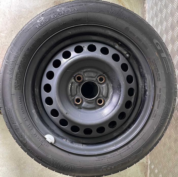 Toyota Hyundai Koła Felgi Opony Koźle Stalowe 5,5J x r14 Adax