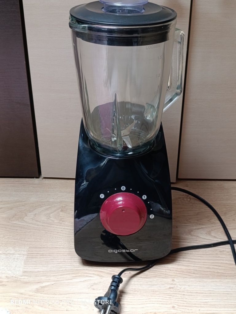 Blender kielichowy koktajle.