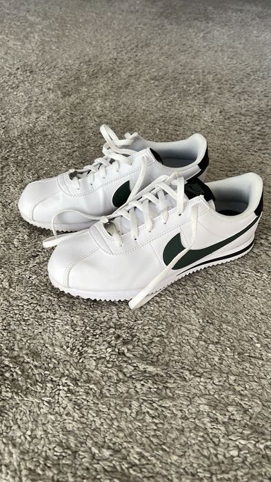 Nike Cortez  usado uma ve