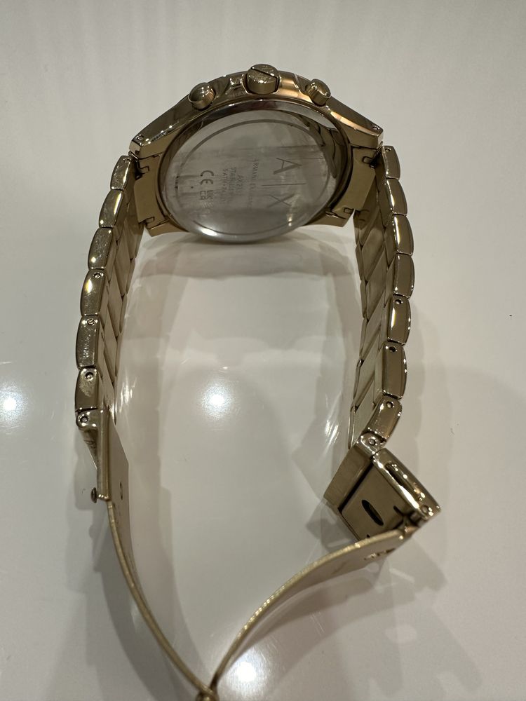 Relógio Armani Exchange Gold Metal Bracelet