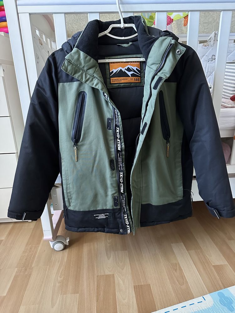 Зимова підліткова куртка на хлопця, 146 (11 років) розмір Reserved