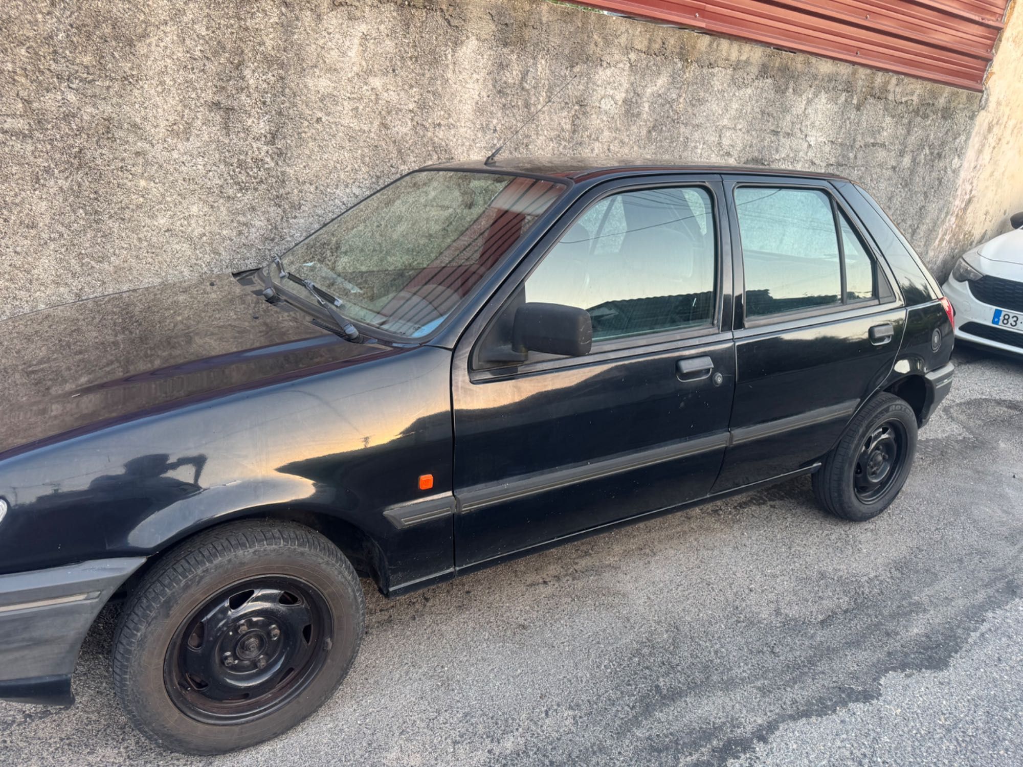 Carro em ótimo estado, anda muito bem.