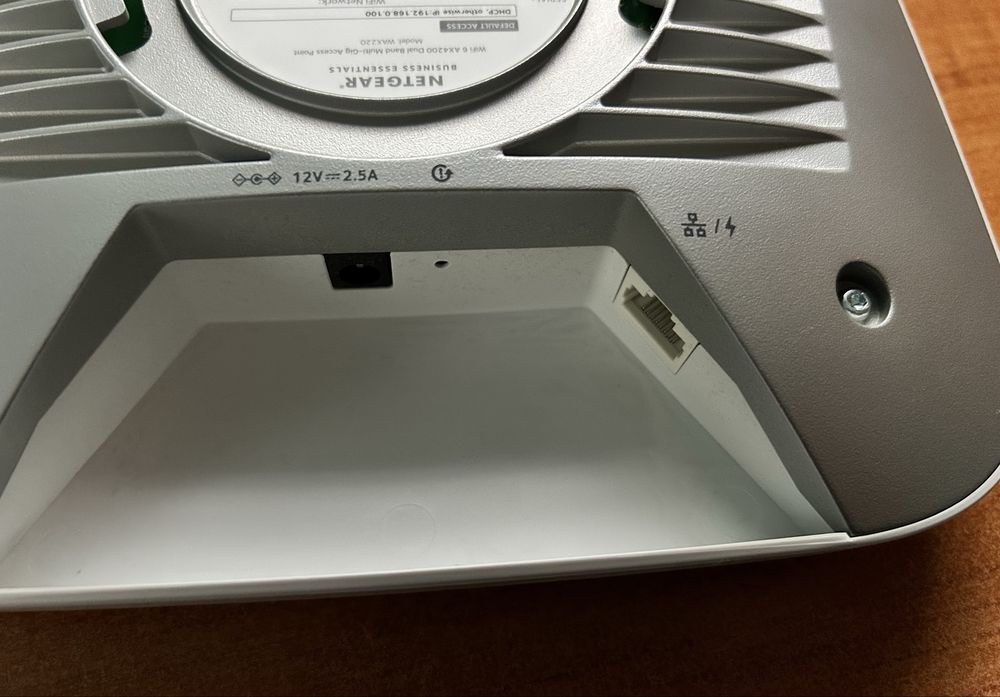 WiFi 6 Access Point with 2.5G PoE - NETGEAR WAX220