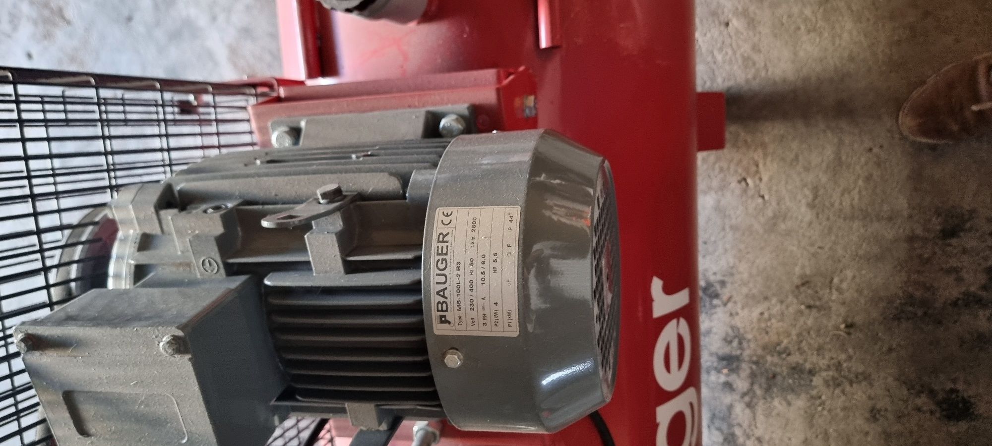 Compressor novo 270 litros