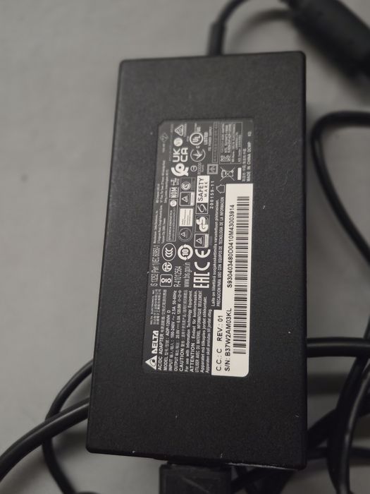 120W Zasilacz do MSI 11UC ADP-120VH D 20V 6A Wtyk: 5,5 mm x 2,5 mm.