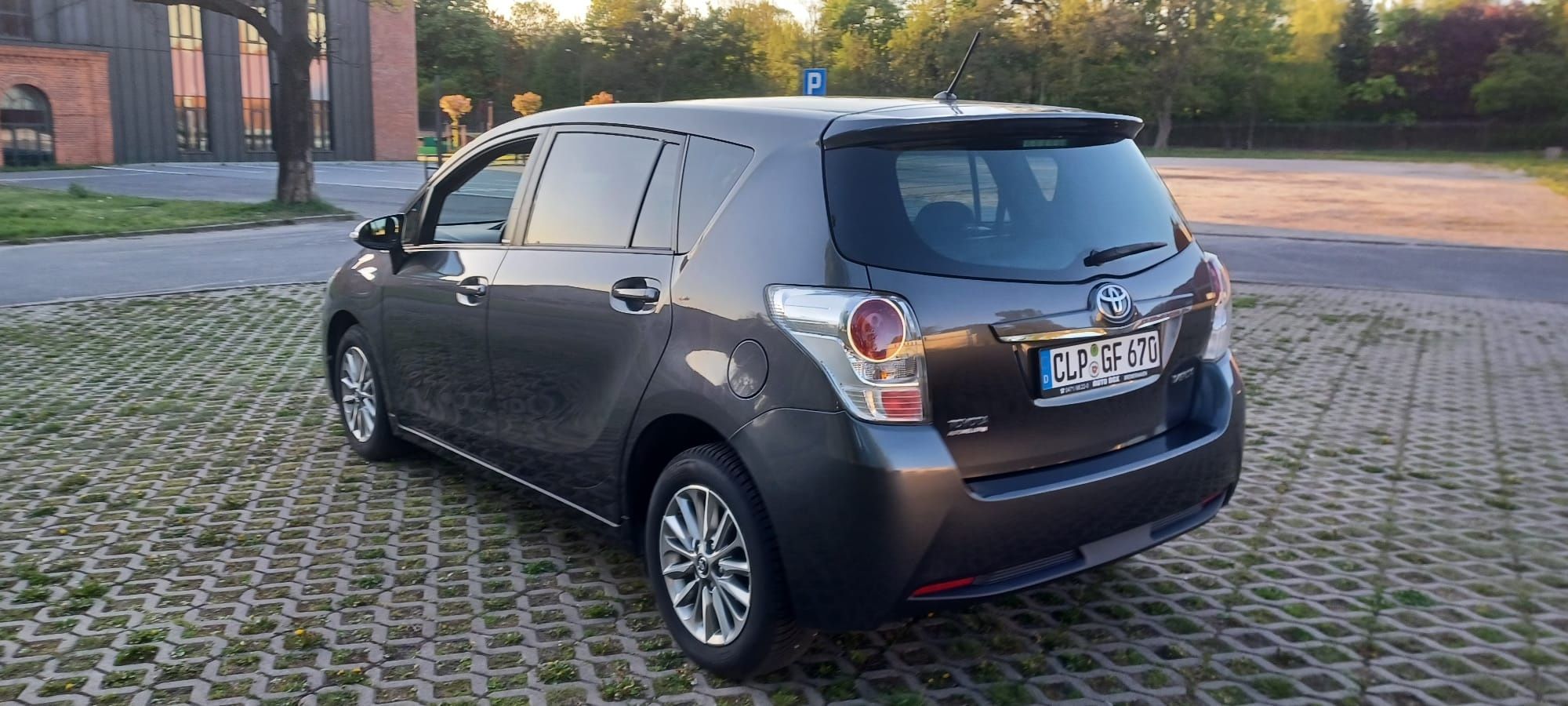 Toyota Verso 1.6 D4D EditionS 7 osób z niemiec