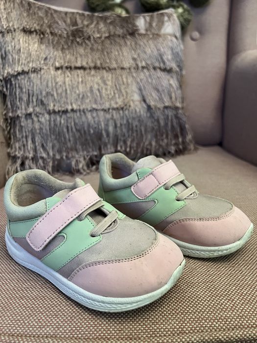 Reserved pastelowe sneakersy adidasy rozmiar 26