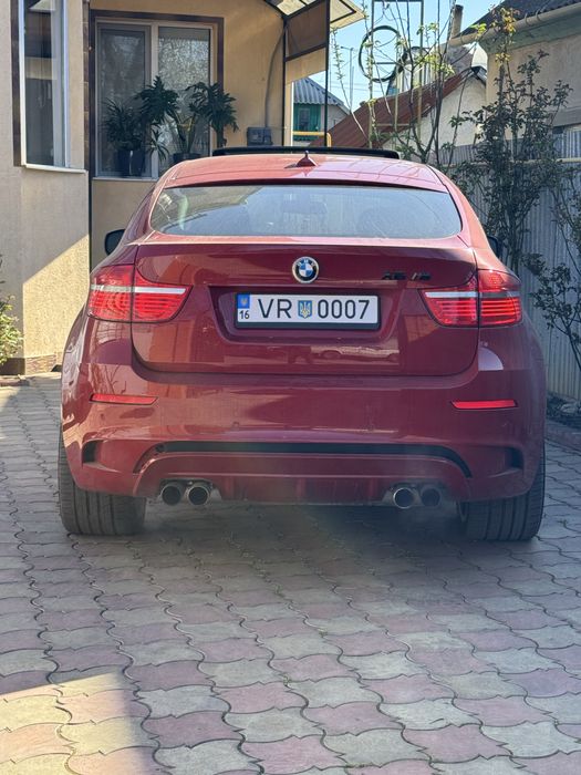 BMW X6M e71.