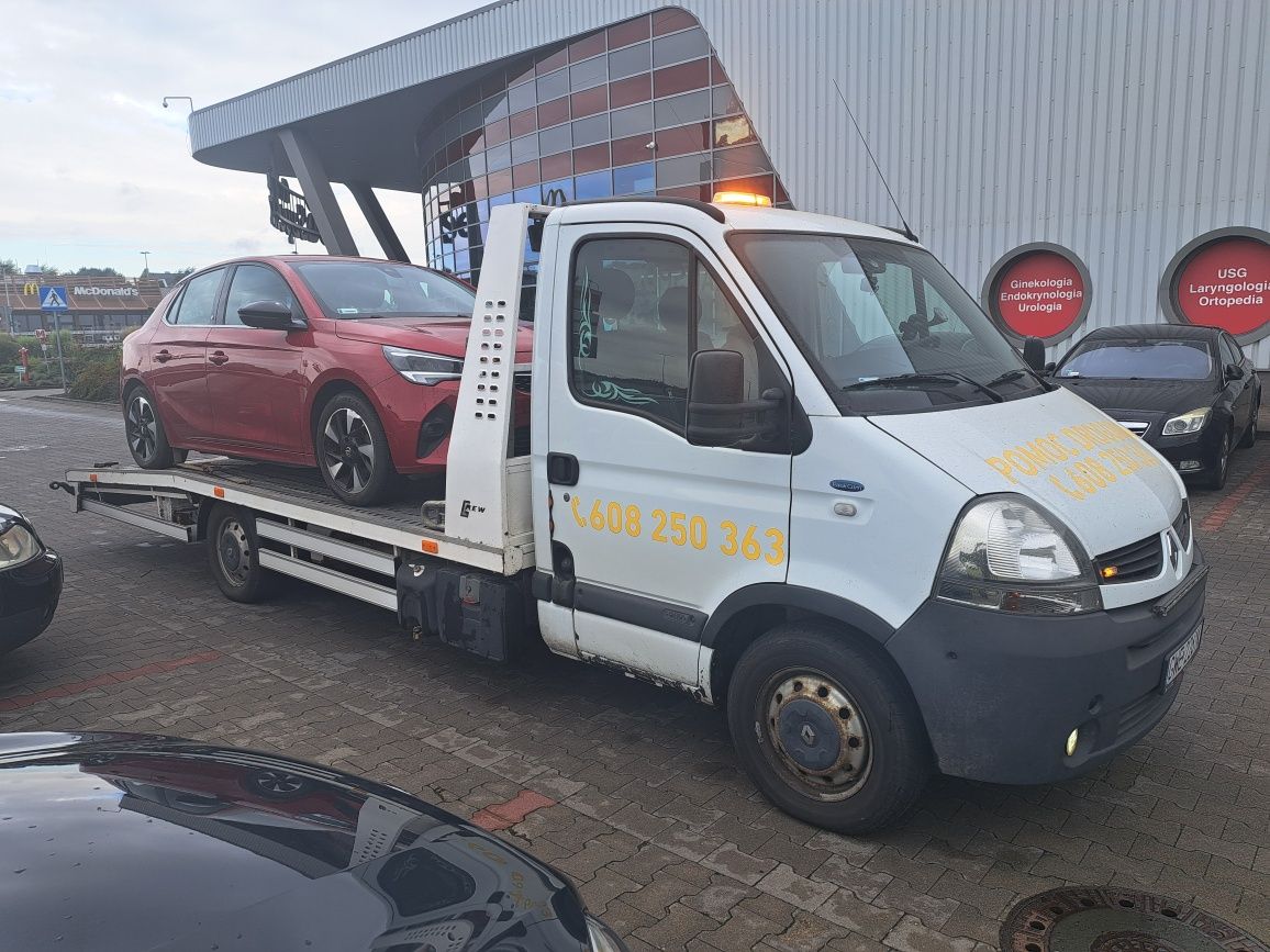 Pomoc drogowa 24/7 autolaweta transport holowanie auto4x4 wyciąganie