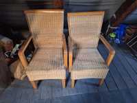 Fotele drewniane plecione