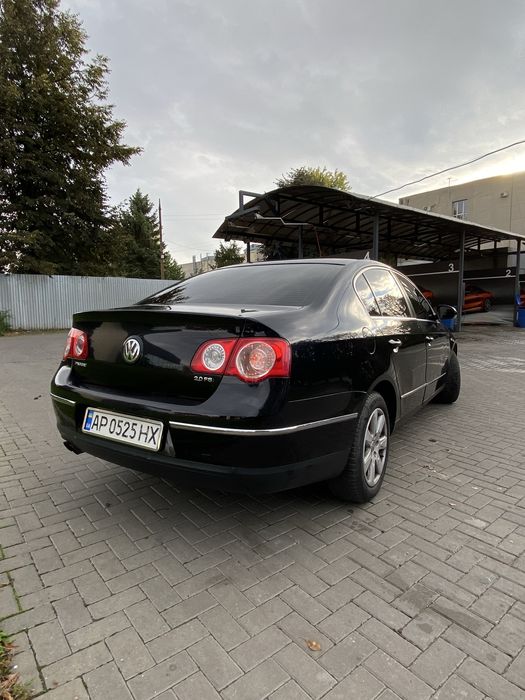 Volkswagen Passat B6 2.0 FSI • 2006 рік • Автомат
