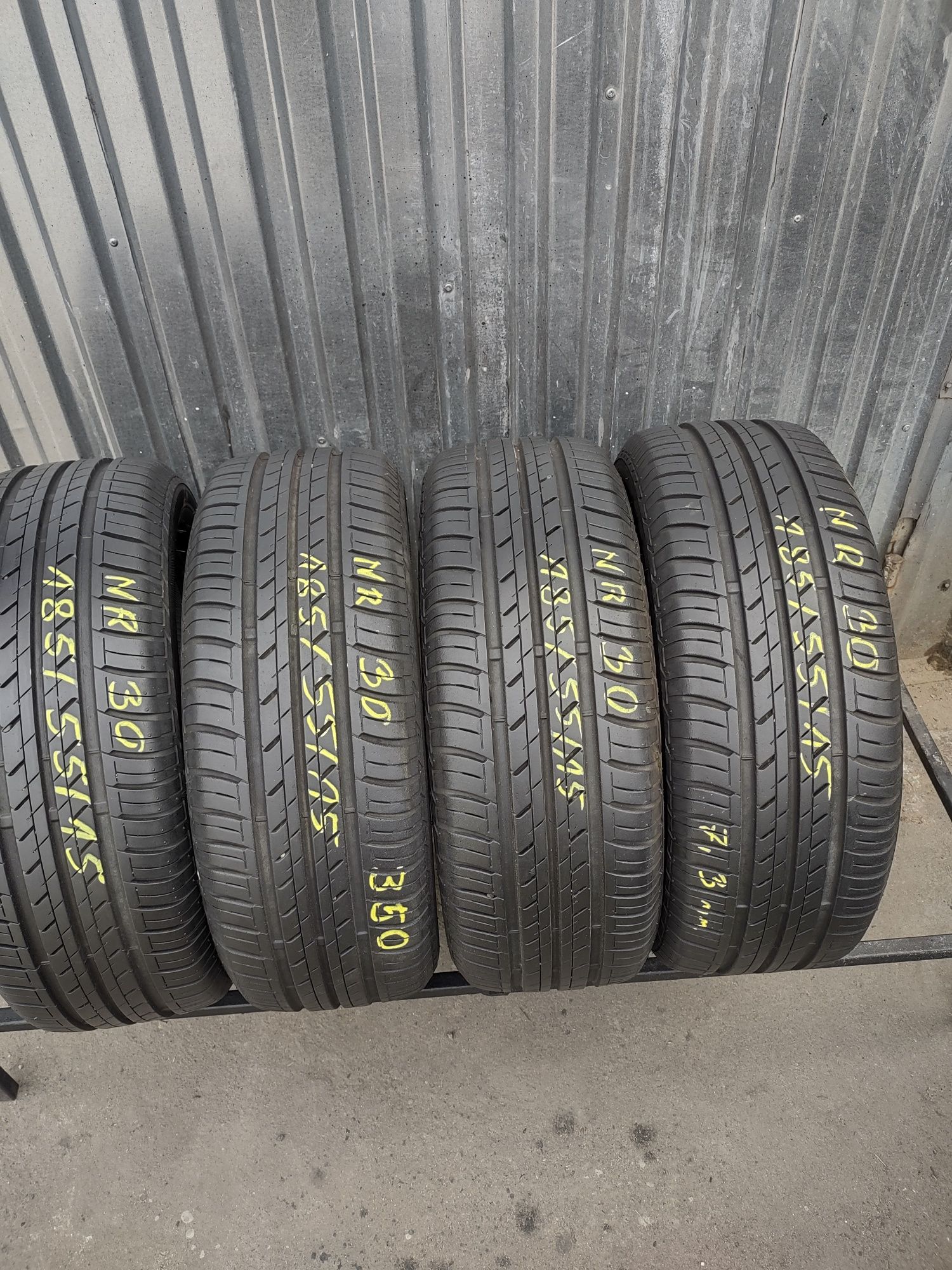 Nr 30 opony letnie 185/55/15 Bridgestone