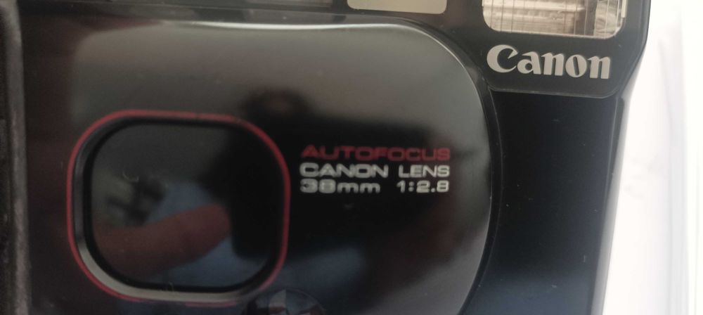 Máquina fotográfica Canon antiga