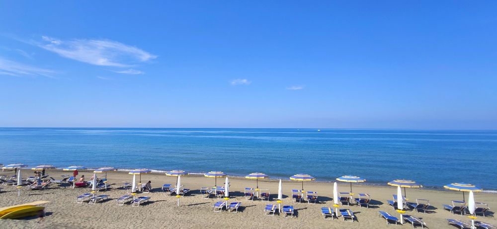 Włochy Wakacje w stylu "Dolce Vita"! Small Camp KR Baia Domizia Włochy