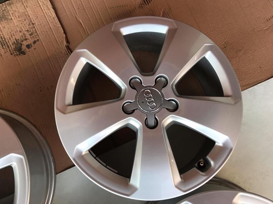 ORYGINAŁ FELGI 17cali 8V0 AUDI A3 S3 S-LINE A4 A6 VW Skoda Seat 736