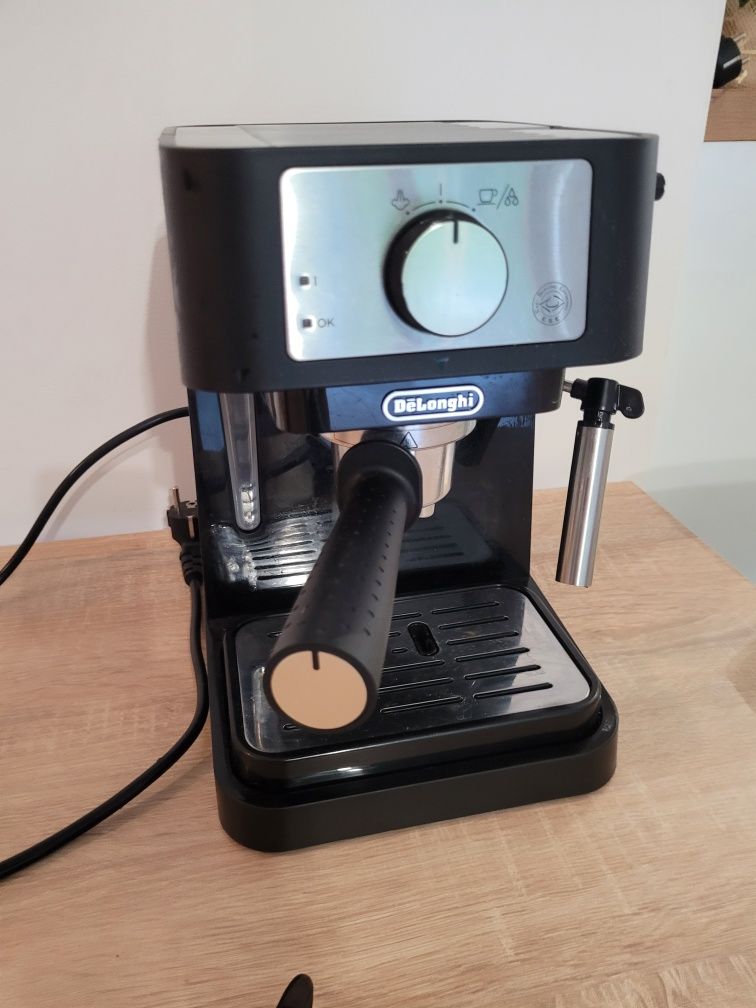 Ekspres DELONGHI Stilosa EC 260.BK