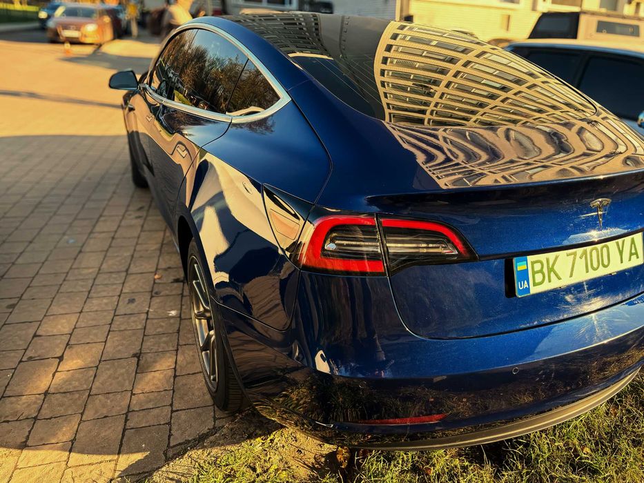 Тесла модель 3, Tesla model 3 SR