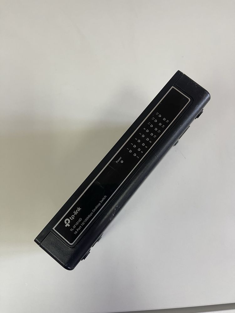 Коммутатор TP-LINK TL-SF1016D