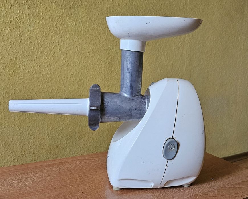 Elektryczna maszynka do mięsa Zelmer