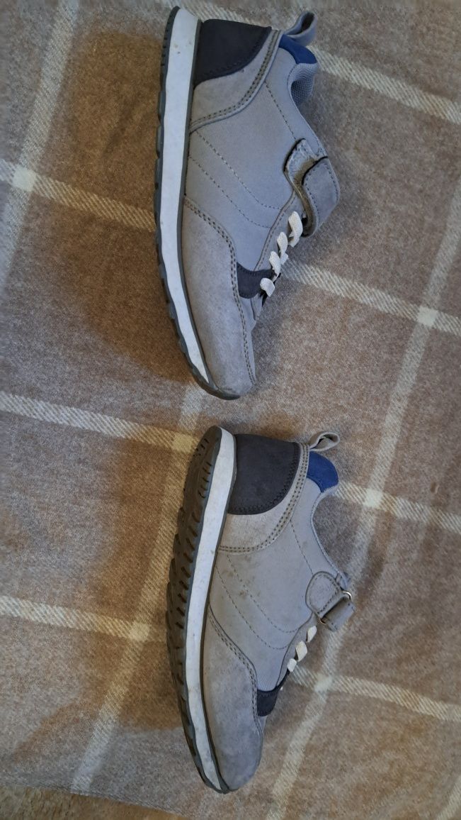 Dziecięce adidasy Inextenso r 29 zapinane na rzep