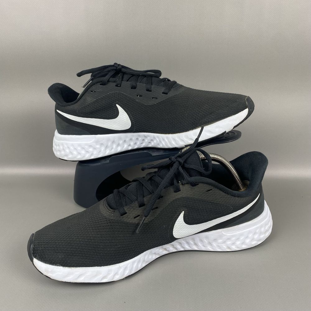 Чоловічі оригінальні кросівки Nike Revolution 5 Black [BQ3204-002]