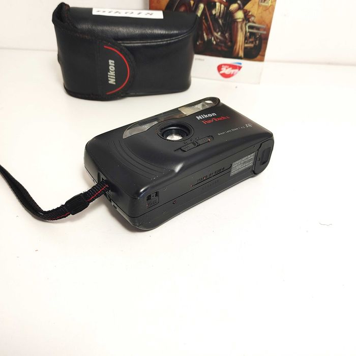 Kompaktowy aparat fotograficzny RETRO analogowy NIKON Fun Touch 3