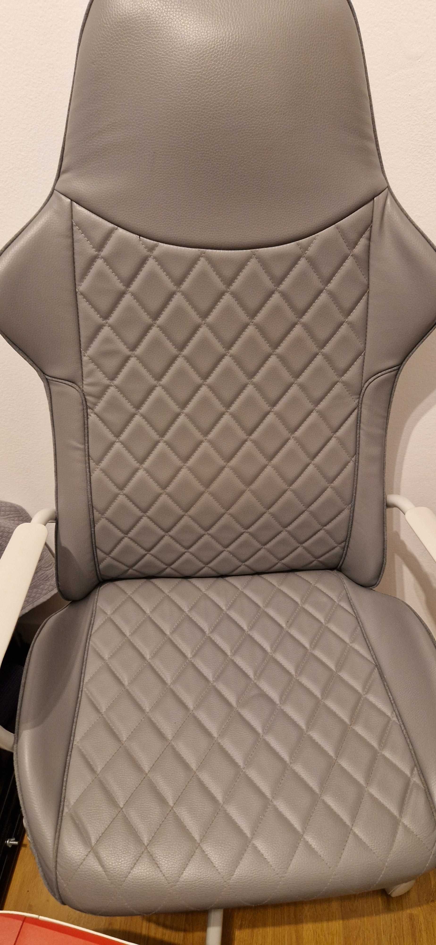 Cadeira de escritório/Gaming de pele Ikea (como nova)