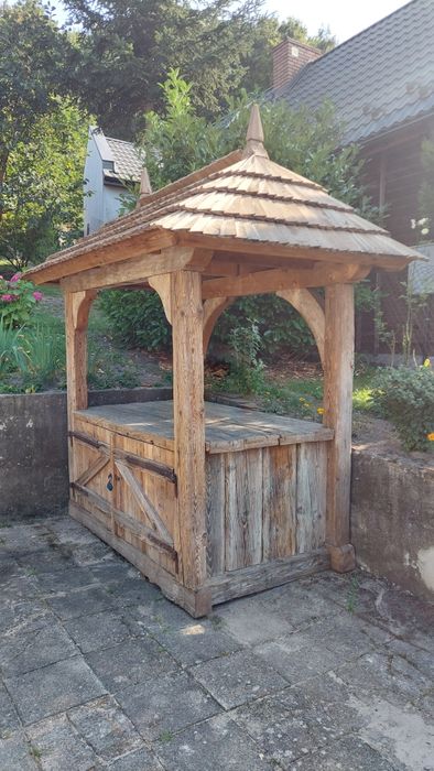 STRAGAN / BAR z rozebranego stuletniego domu + nowy gont