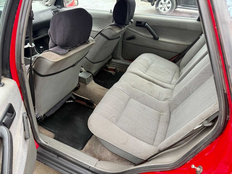 Volkswagen Passat 1989 рік! 1.6 бенз/механіка Документи порядок! Київ!