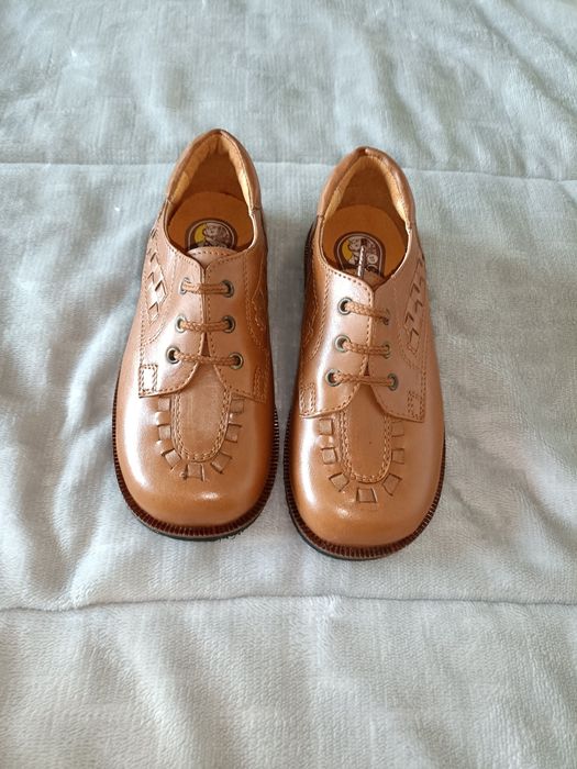 Sapatos camel novos