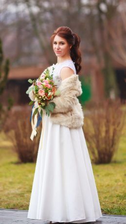 Атласное Свадебное платье из магазина "Love Story"